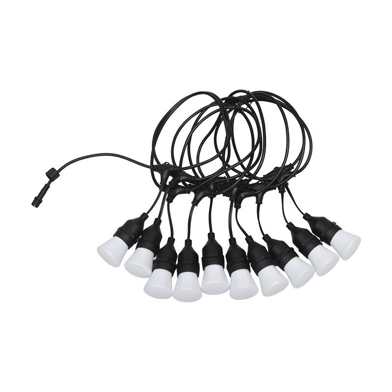 Guirlandes lumineuses clignotantes synchronisées en spirale C45 de type E27 suspendues RVB